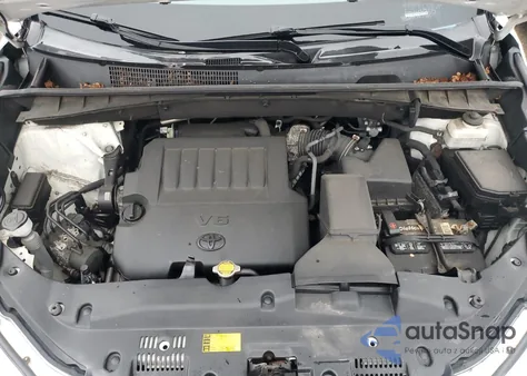 2014 Toyota Highlander Le z USA, uszkodzony, nr VIN 5TDBKRFH6ES052063